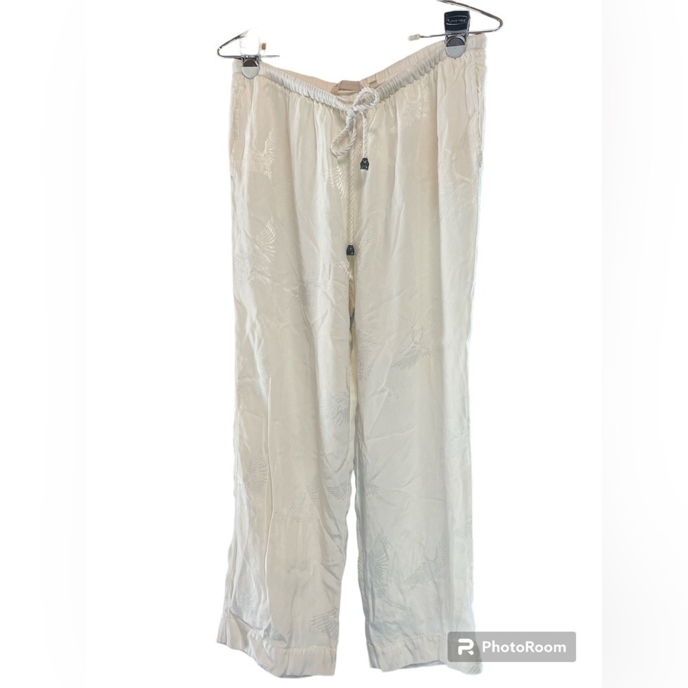 Soft surroundings white pull on pants
